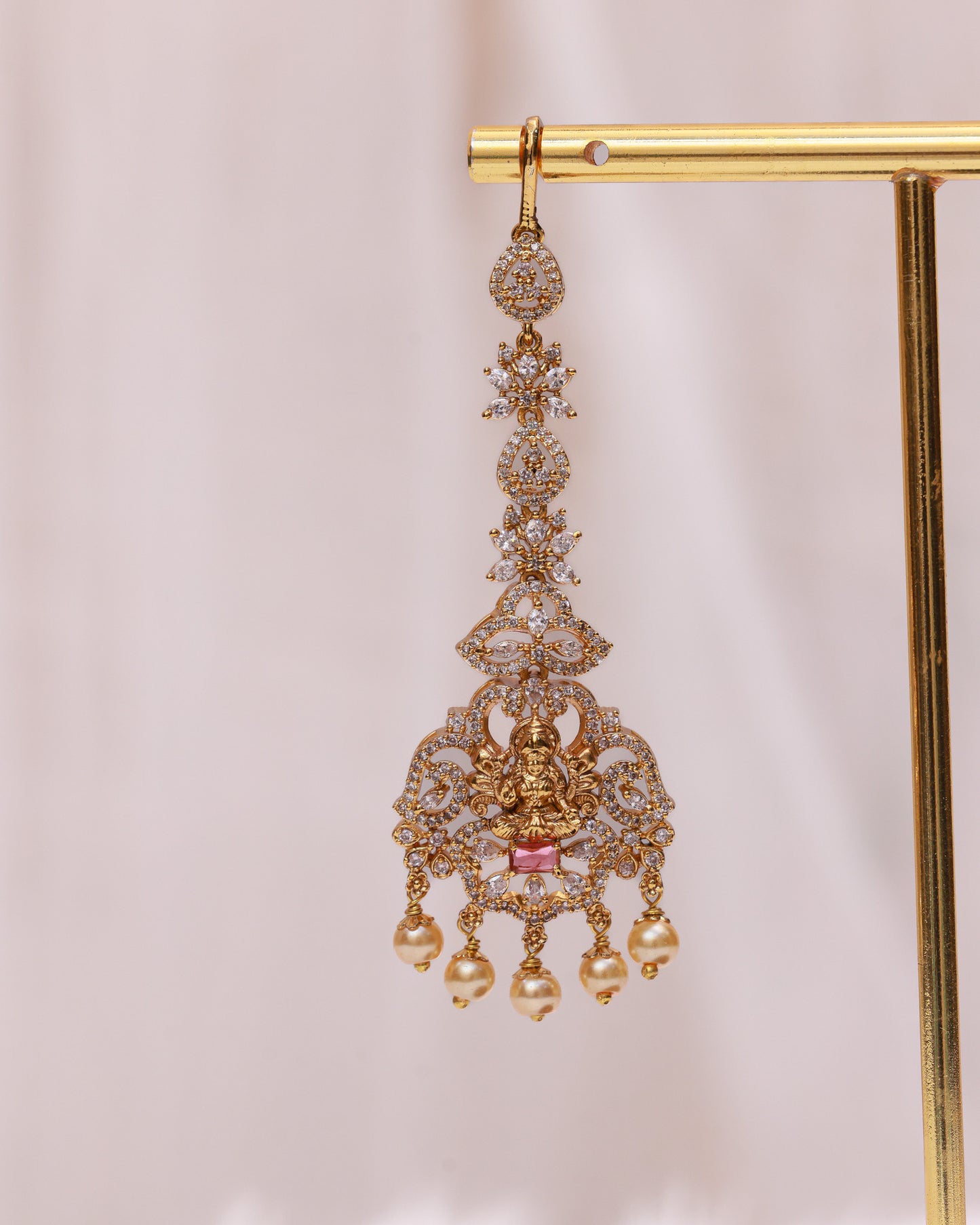 Kritika Pearl Maang Tikka by Suwarnikaa jewels