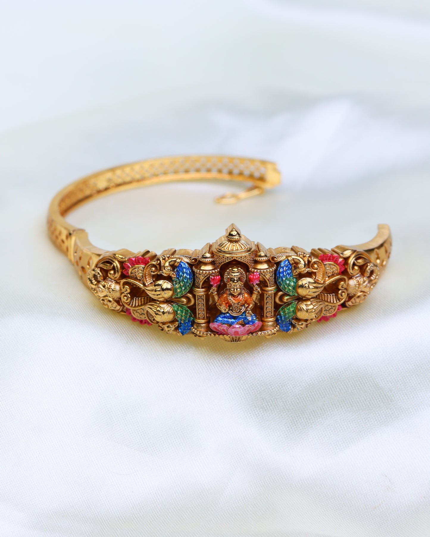 Meenakari Lakshmi Kada Premium Bracelet Fee Size openable