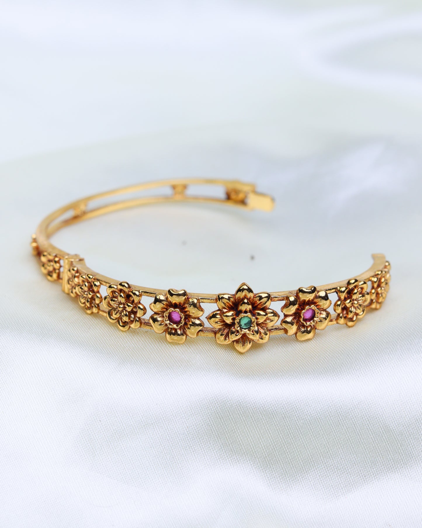 Vihana Stone Kada free size