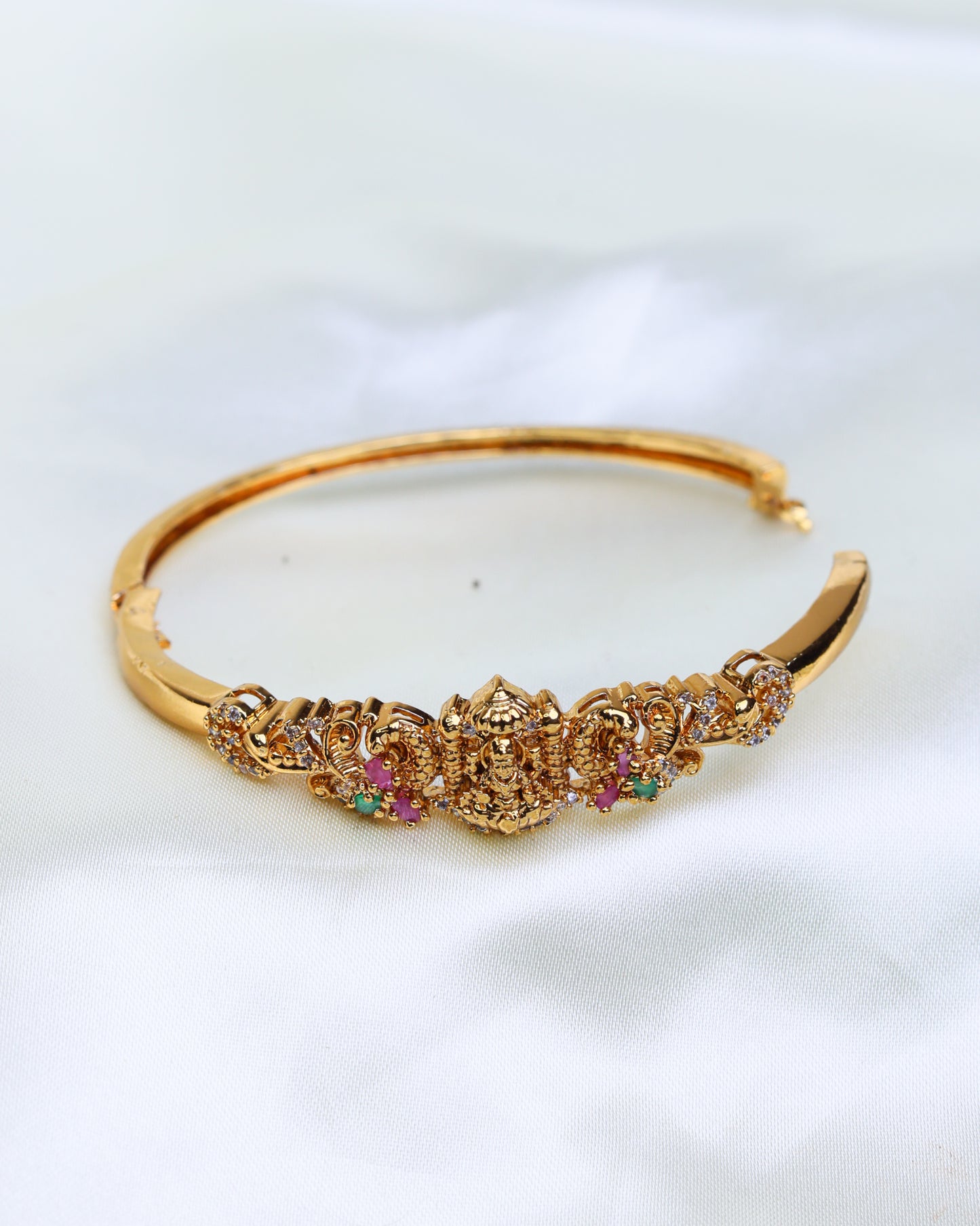 Suwarnikaa Lakshmi Charm Kada free size