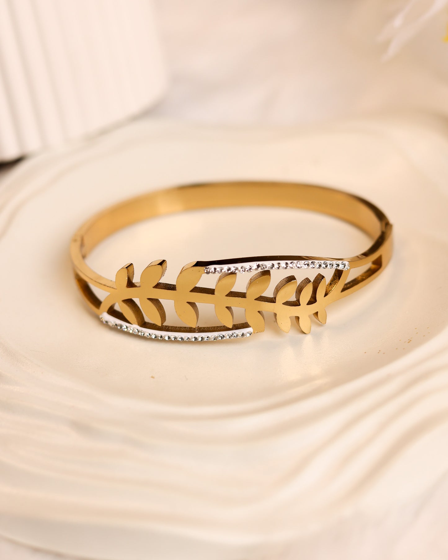 Golden Leaf Spark Bracelet | Free Size | Premium Quality (Anti Tarnish & Gold Polish)