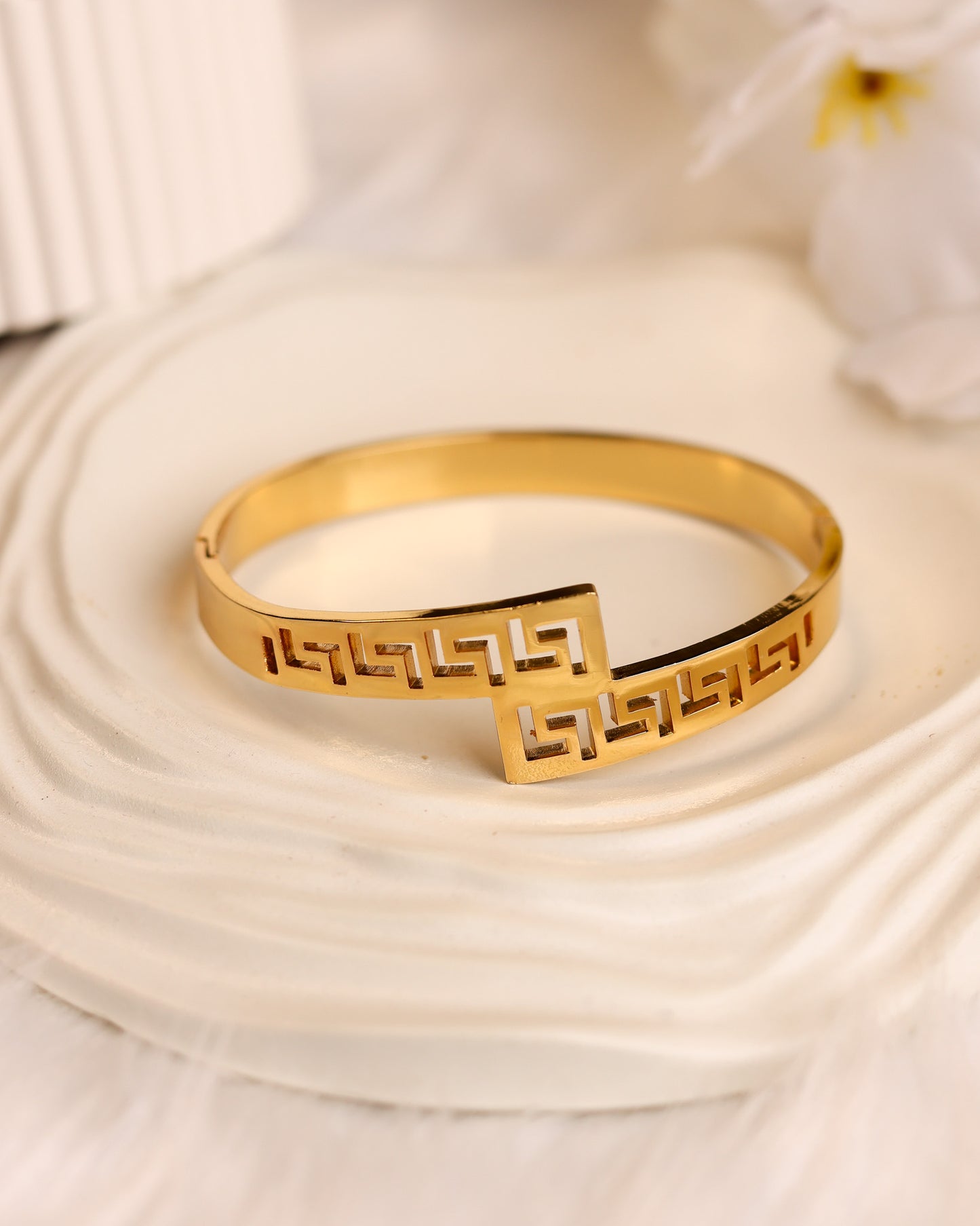 : Regal Maze Gold Cuff & Ring Set | Free Size | Premium Quality (Anti Tarnish & Gold Polish)