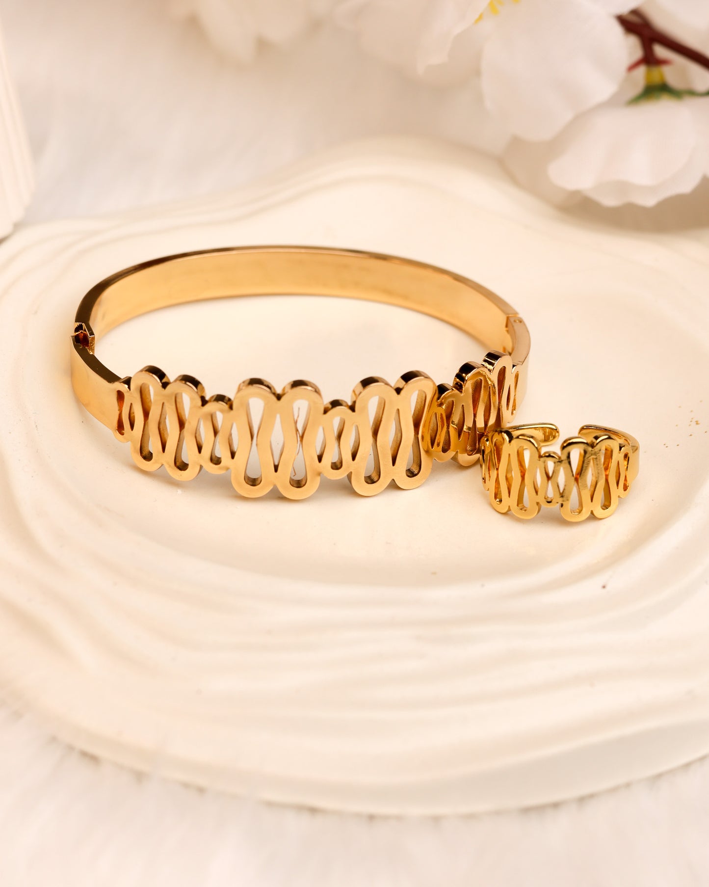 Golden Ripple Gold Cuff & Ring Set | Free Size | Premium Quality (Anti Tarnish & Gold Polish)