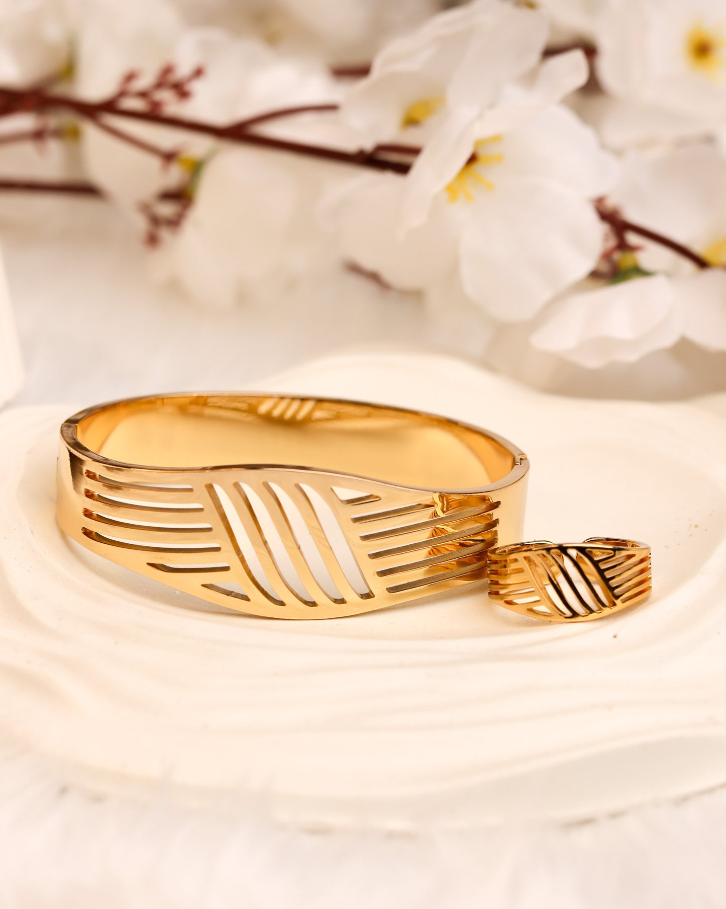 Golden Waveform Gold Cuff & Ring Set | Free Size | Premium Quality (Anti Tarnish & Gold Polish)