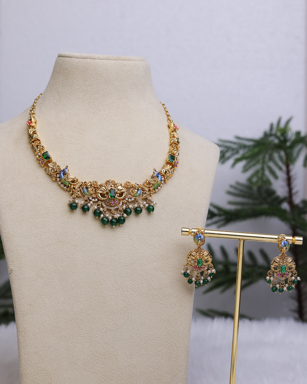 Mayura Emerald Necklace   – By Suwarnikaa Jewels