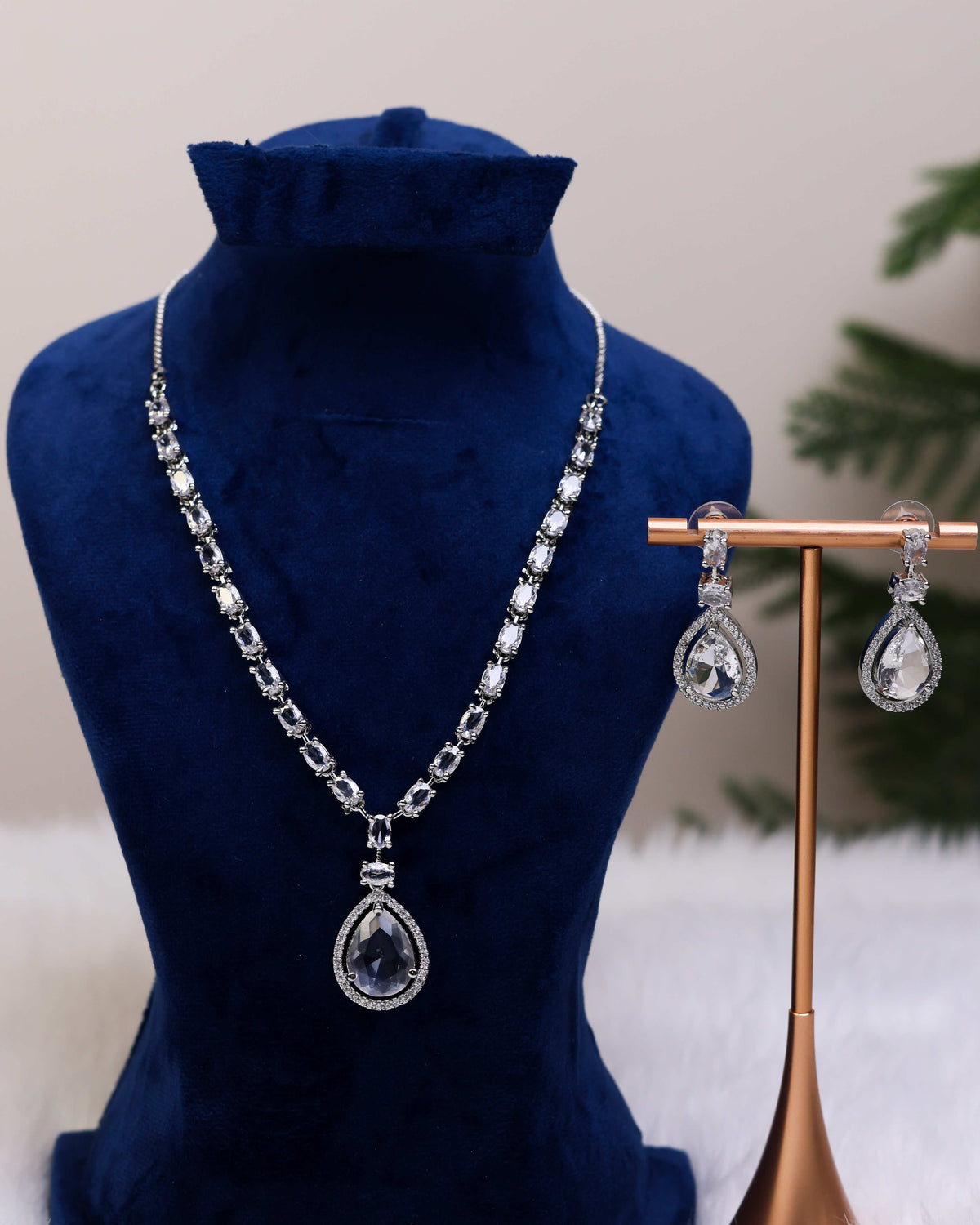 Daimond Glow luxe by suwarnikaa jewels