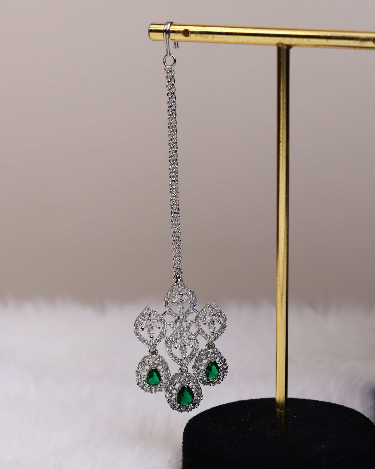 The Emerald Grandeur — SUWARNIKAA Jewels