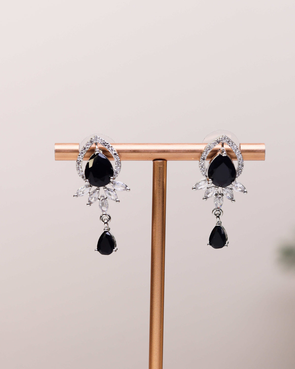 BLACK Crush by suwarnikaa jewels