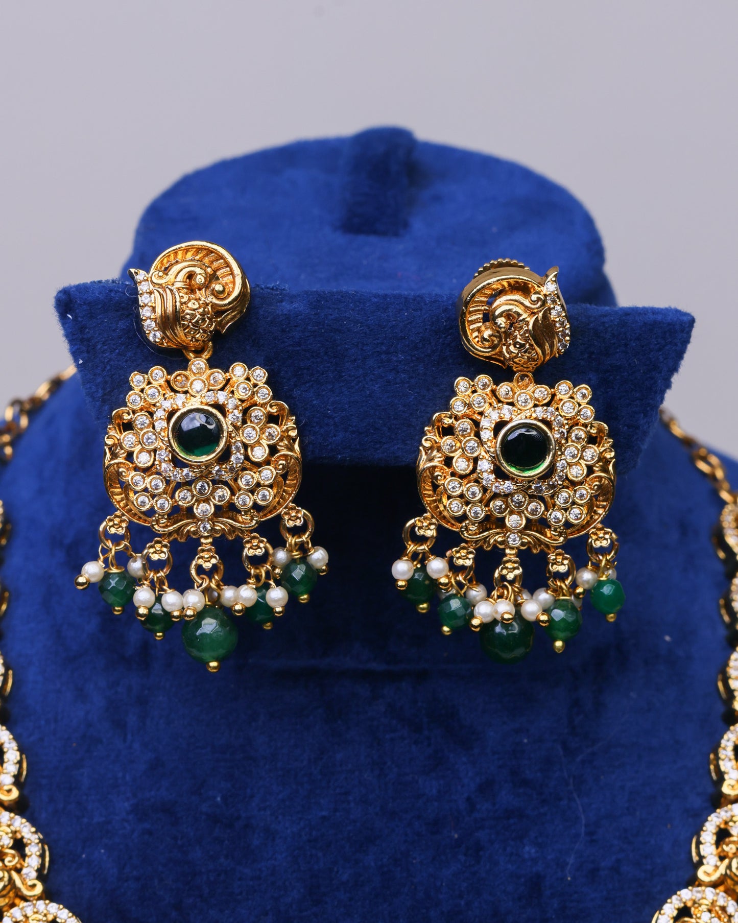 Emerald Vaibhav Heritage Set – By Suwarnikaa Jewels