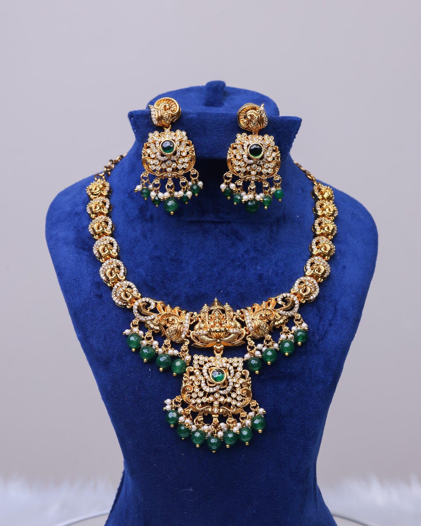 Emerald Vaibhav Heritage Set – By Suwarnikaa Jewels