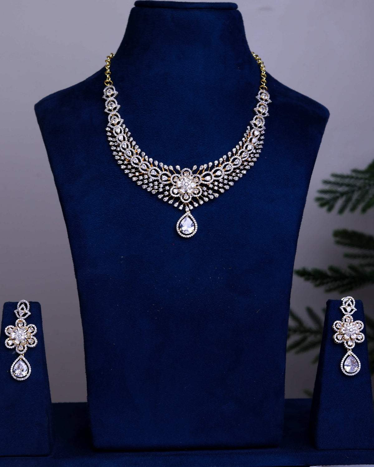 Glamora luxe by suwarnikaa jewels