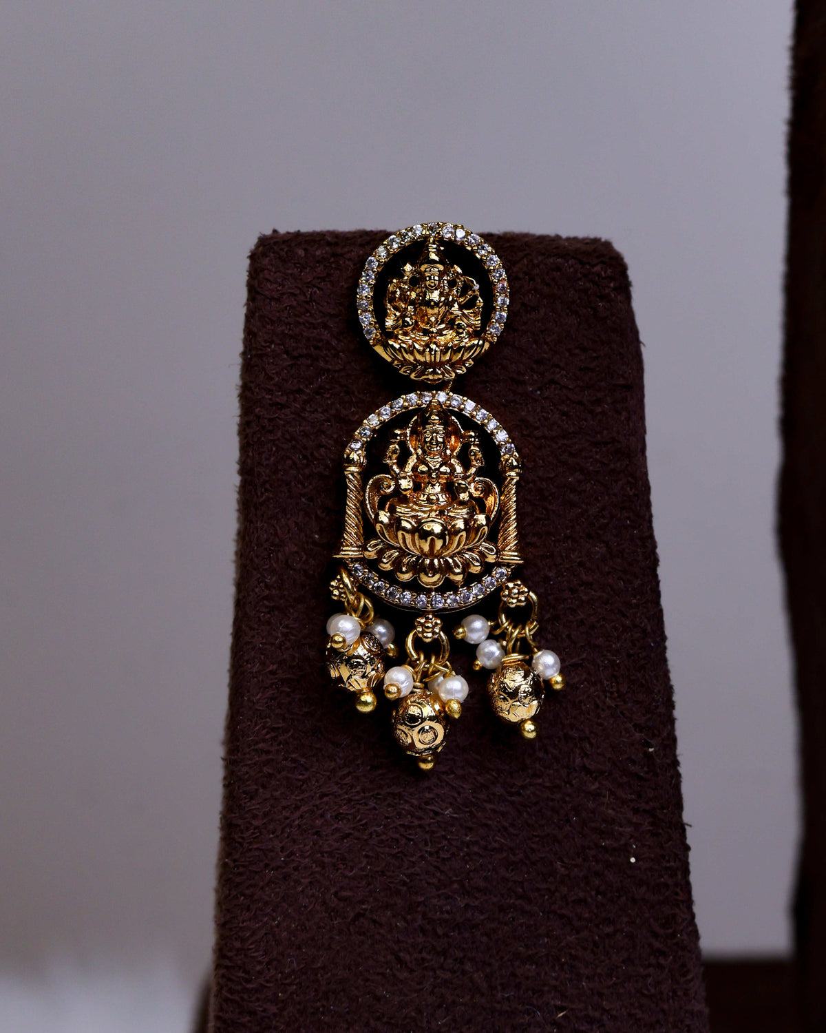 Lakshmi Narayana Royale – By Suwarnikaa Jewels