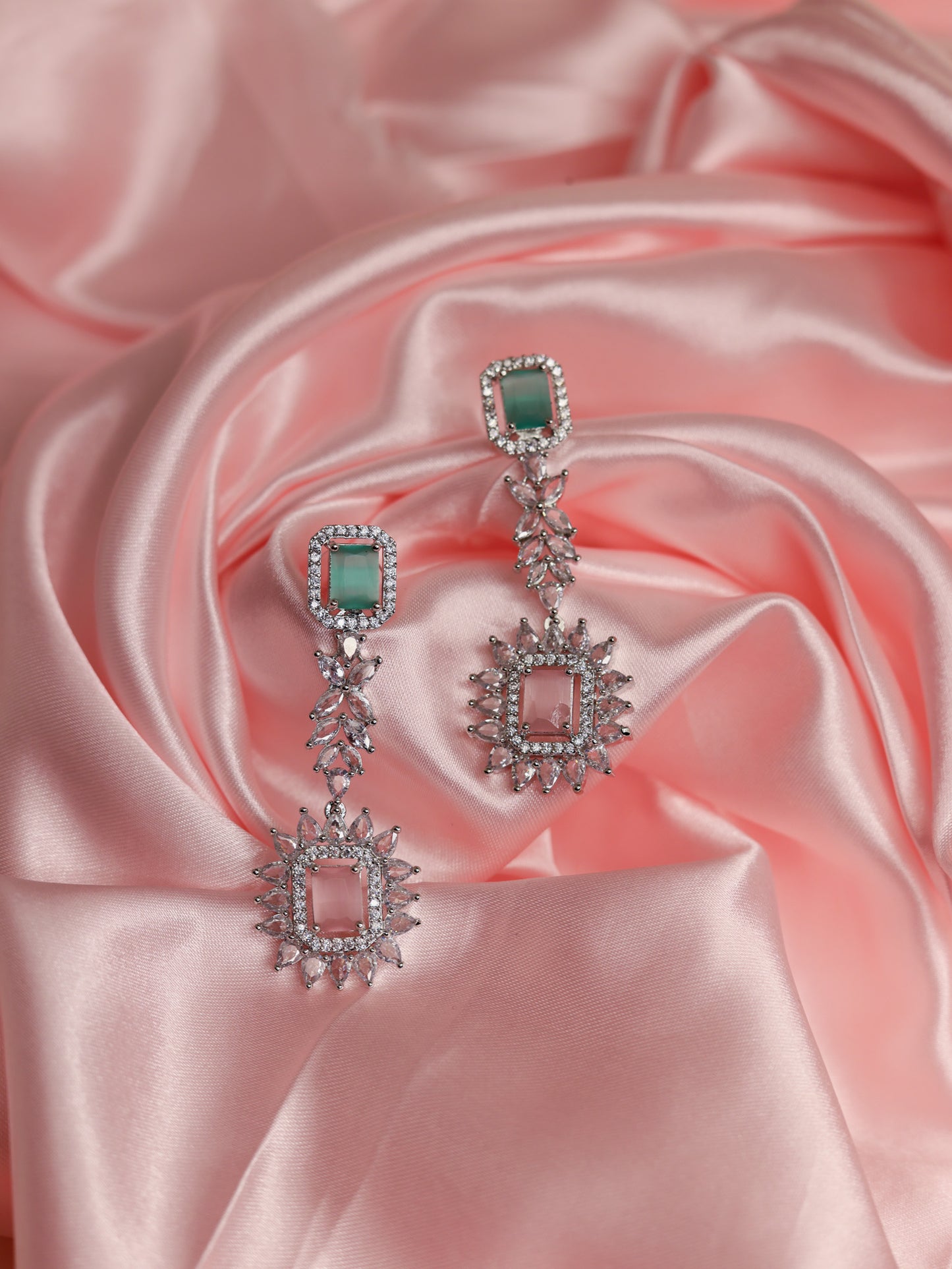 Suwarnikaa’s Valentina American Diamond set