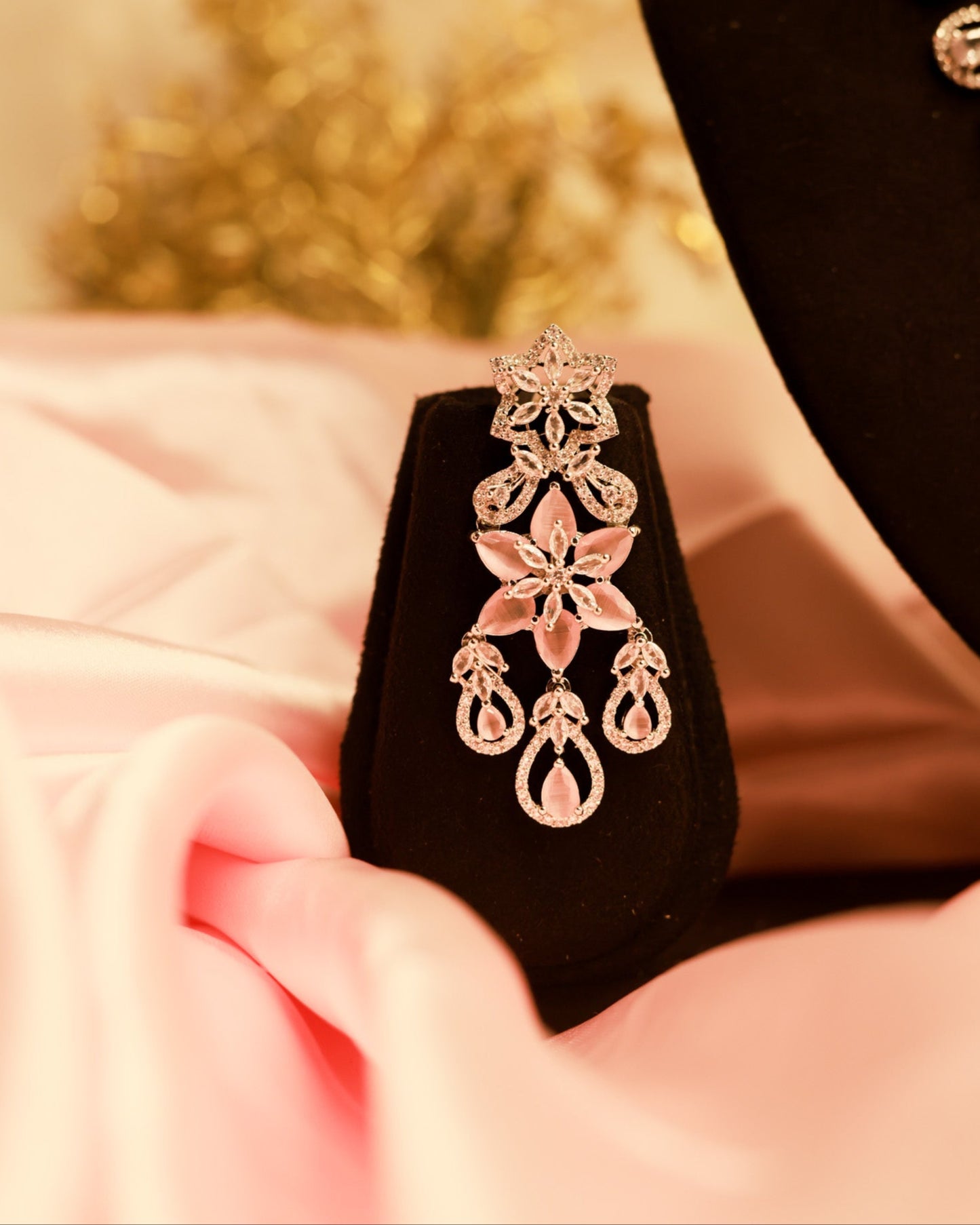 Suwarnikaa’s Juliet American Diamond set