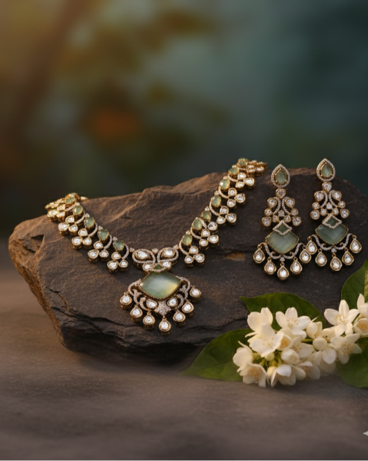 Suwarnikaa’s Premium Kundan Crush Necklace Set