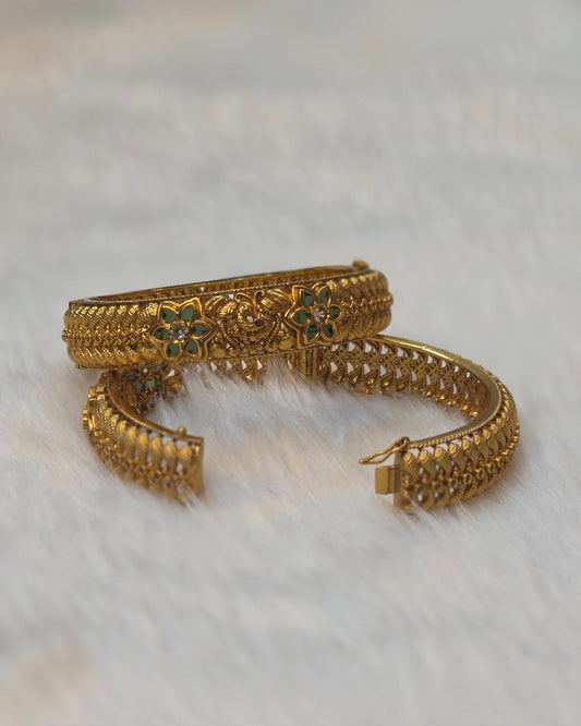 Padmavarna Vaibhava Openable Bangles(2.6)