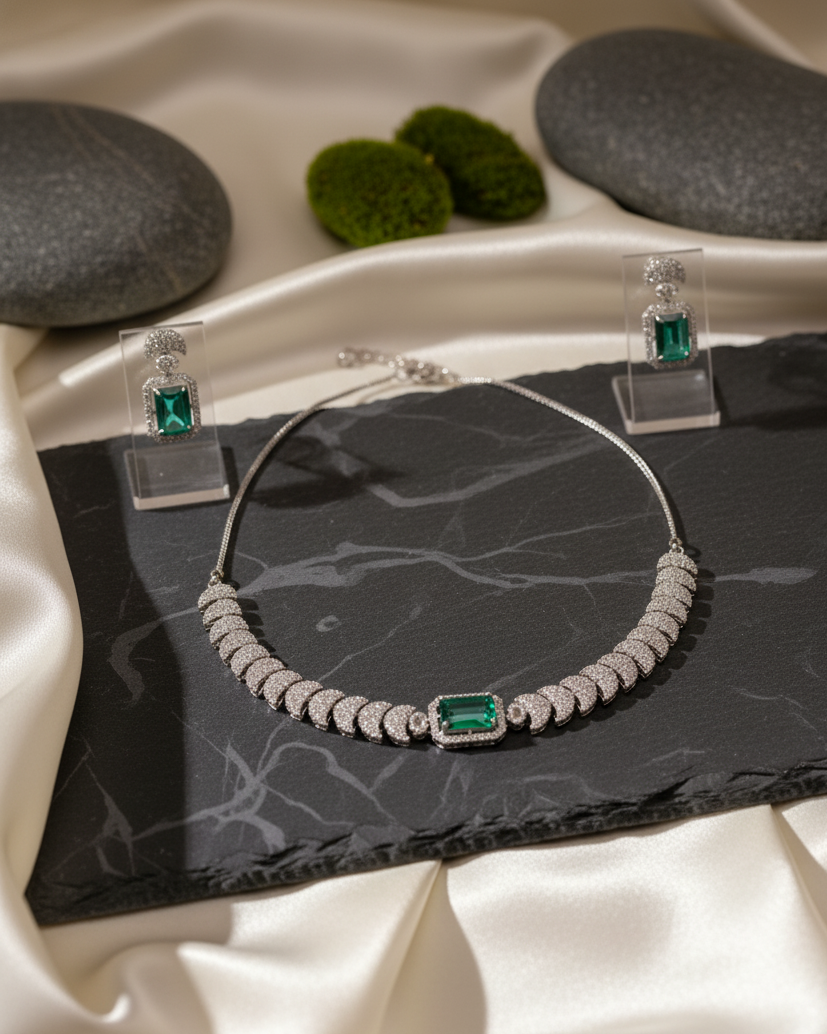 Suwarnikaa’s ISHAARA American Diamond set