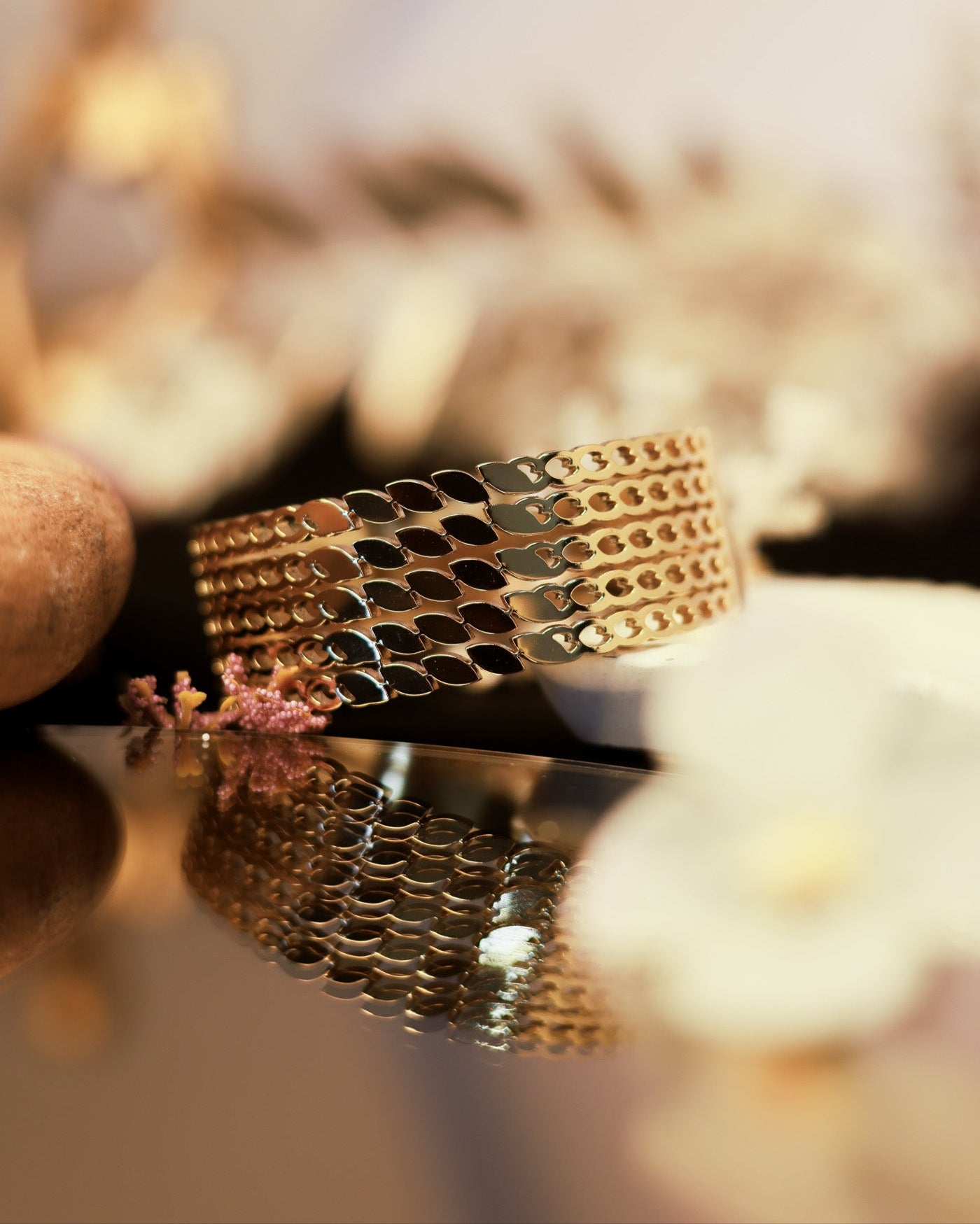 Suwarnikaa’s Luxe Mesh Bracelet (Anti Tarnish & Gold Polish)