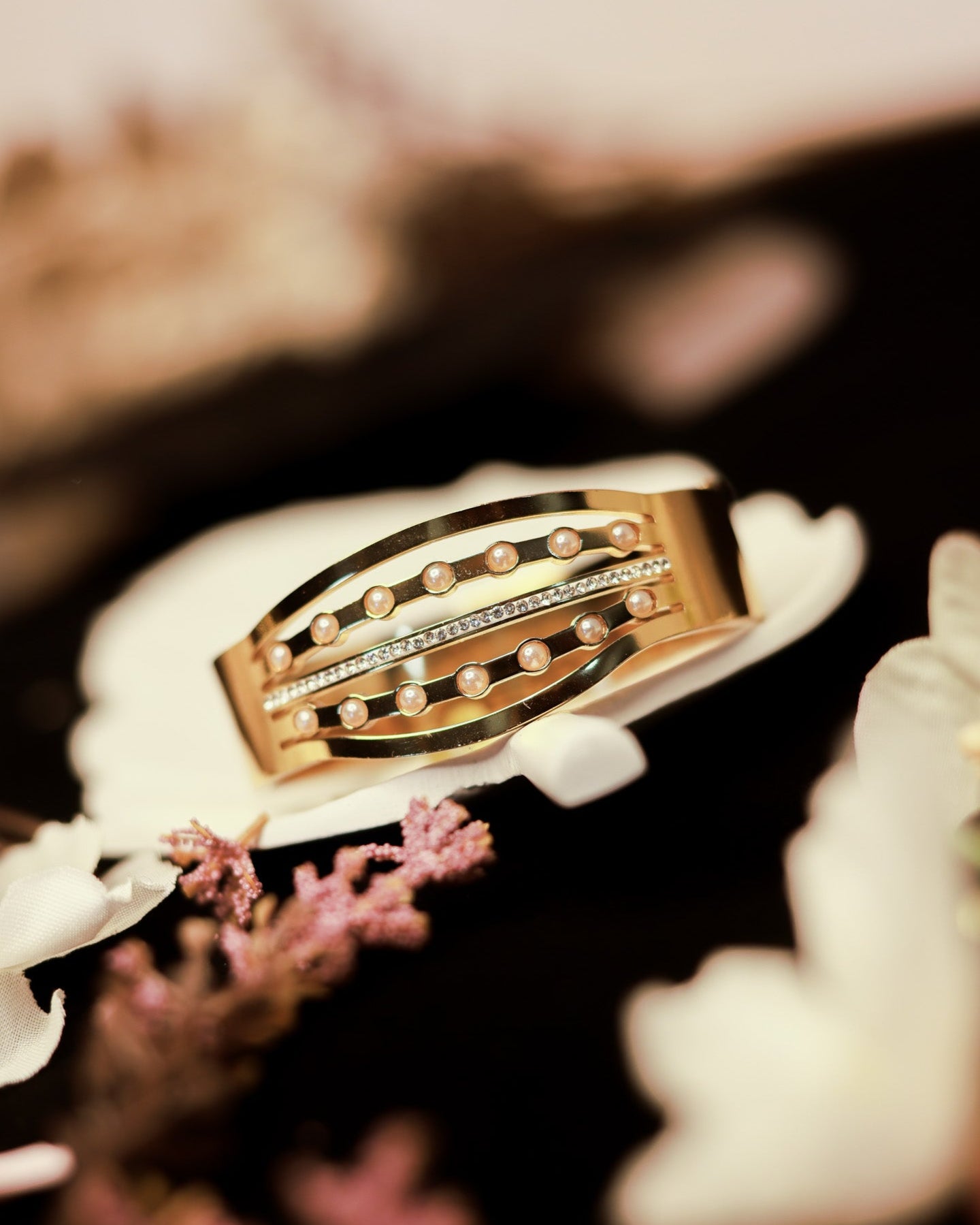 Suwarnikaa’s Pearl Sync Bracelet (Anti Tarnish & Gold Polish)