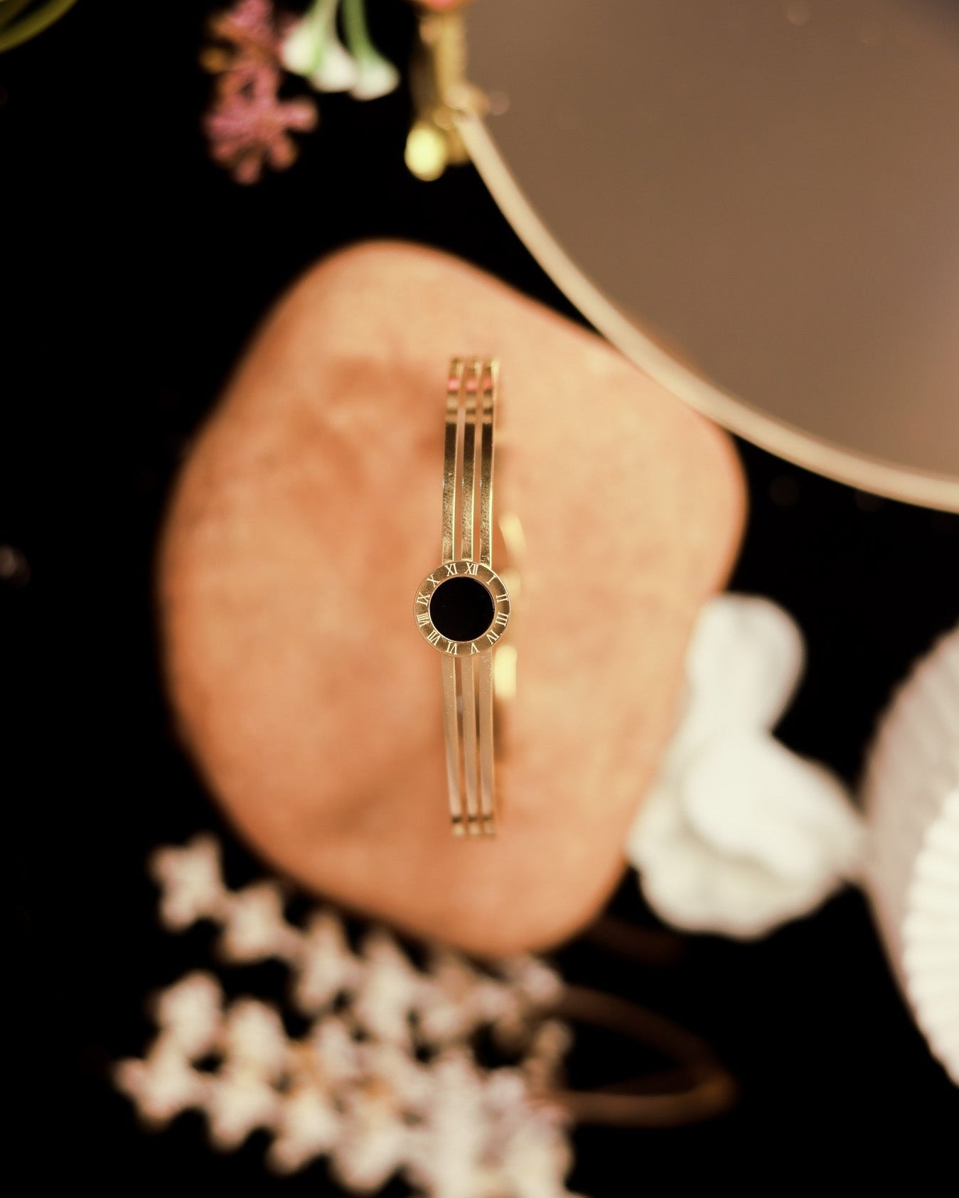 Suwarnikaa’s Solar Noir Bracelet (Anti Tarnish & Gold Polish)