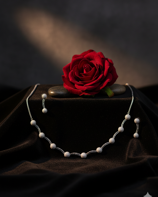 Suwarnikaa’s Tara American Diamond set