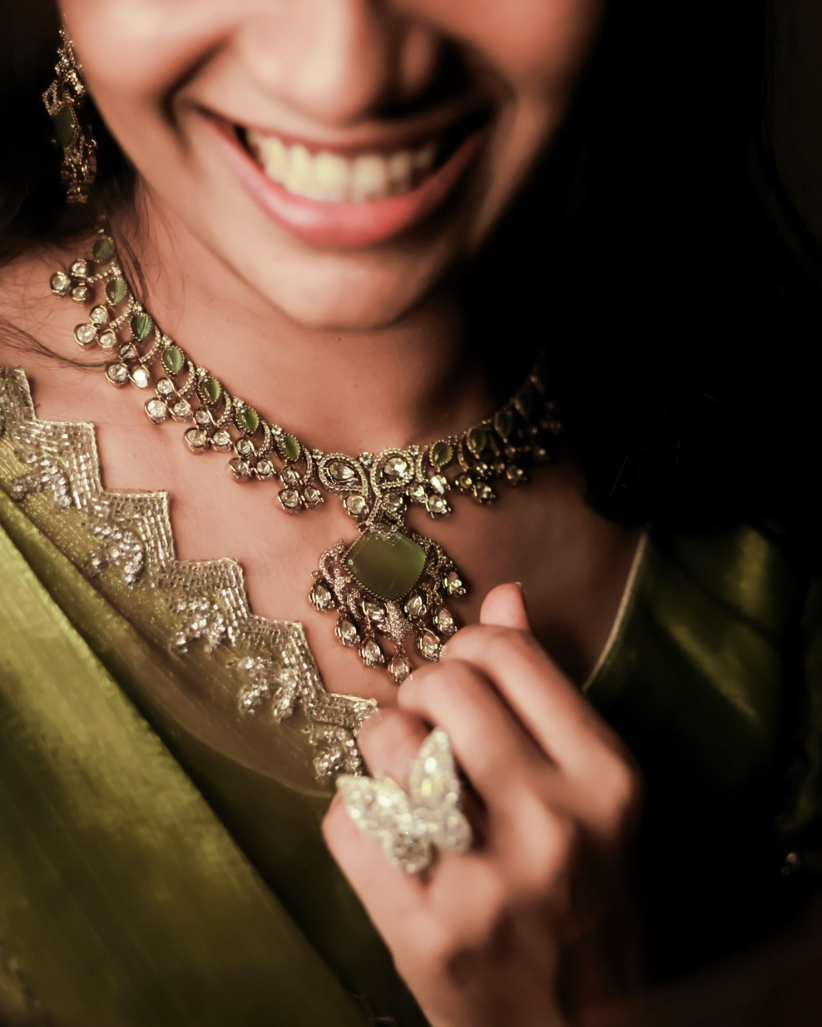 Suwarnikaa’s Premium Kundan Crush Necklace Set
